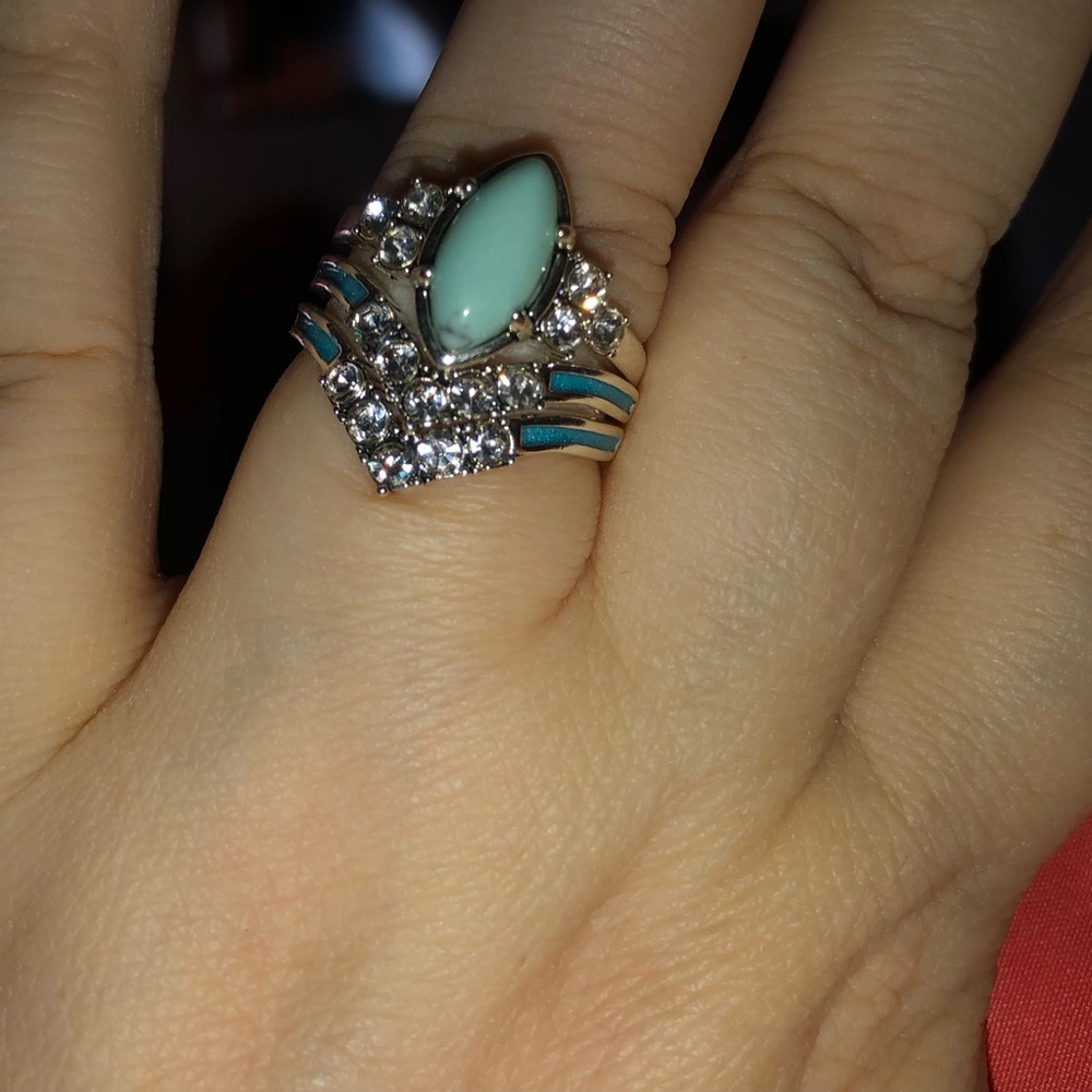 Women’s ring - Picture 3 of 3